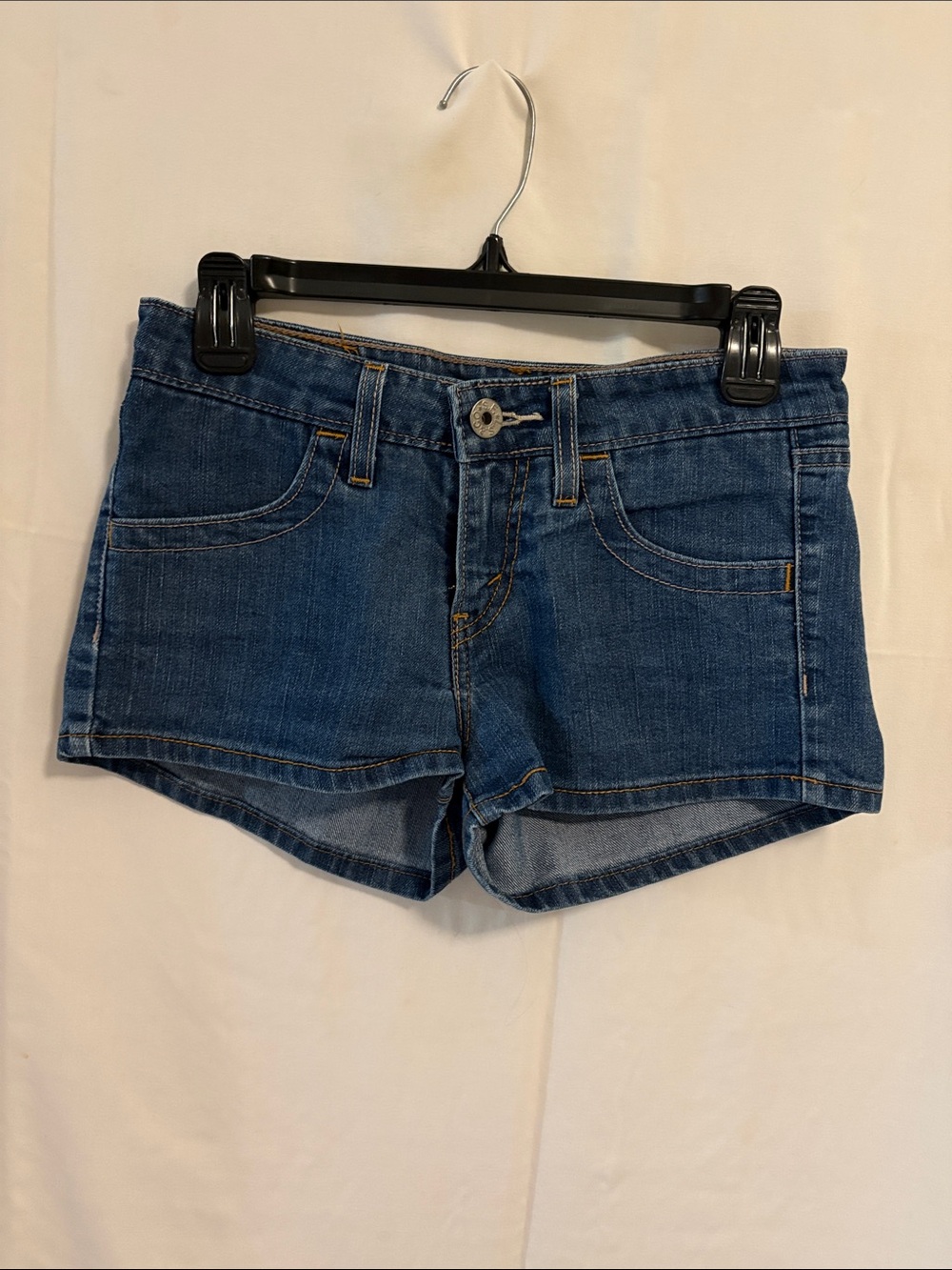 Levi’s Dark Blue Denim Women's Jean Shorts